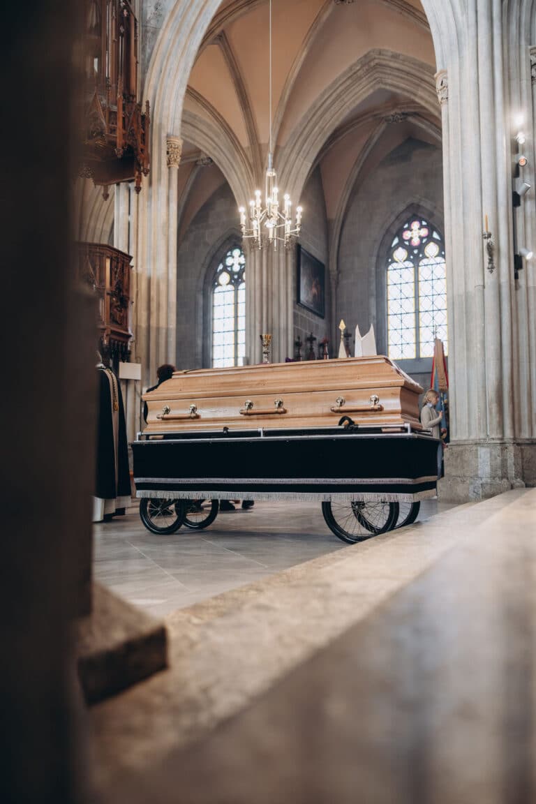 圣安魂曲和修道院长布鲁诺的葬礼