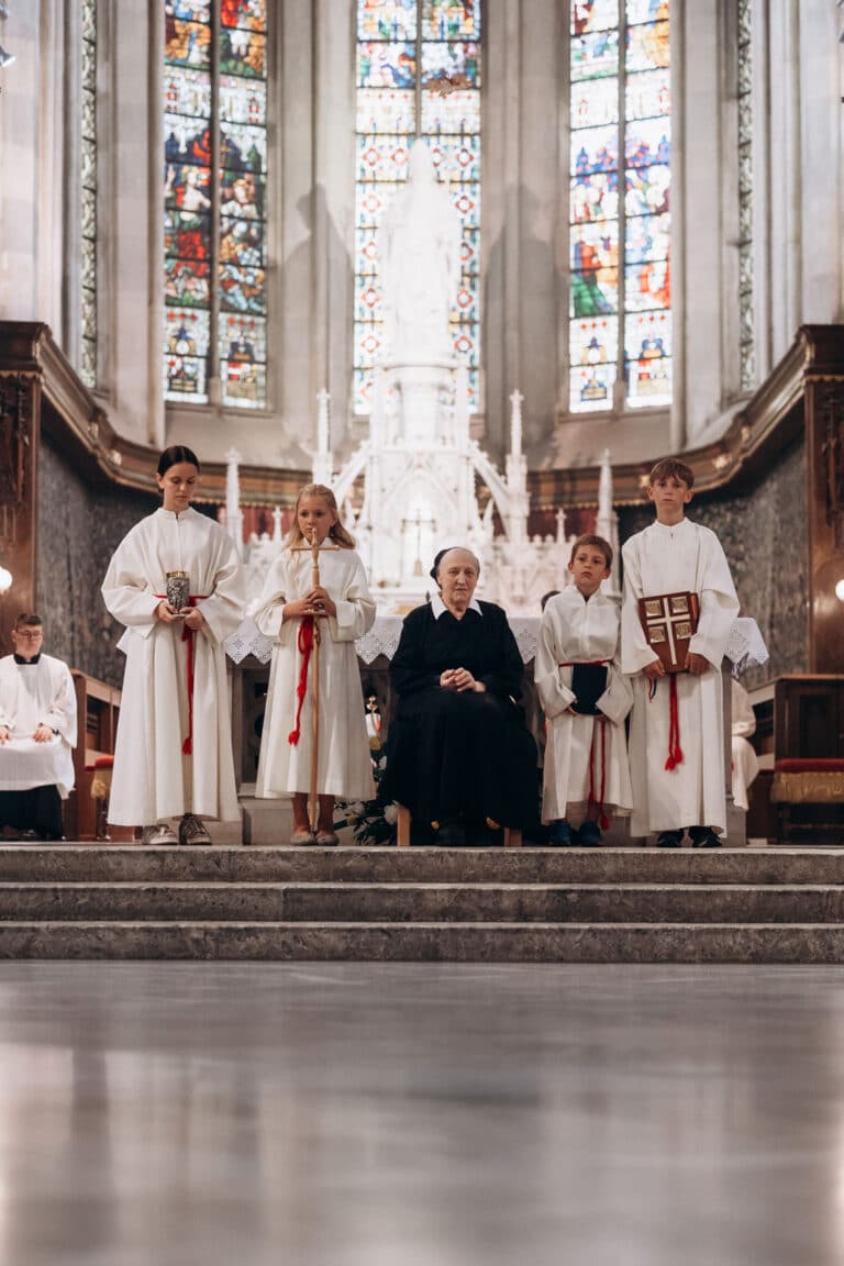 Hemmasoontag and farewell to Sister Friedburg