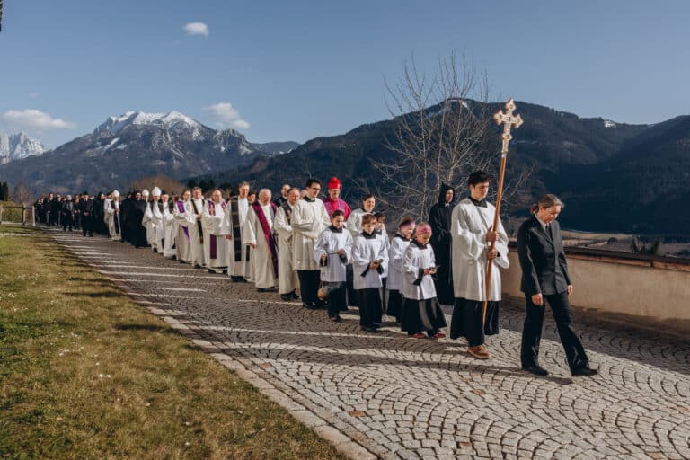 圣安魂曲和修道院长布鲁诺的葬礼