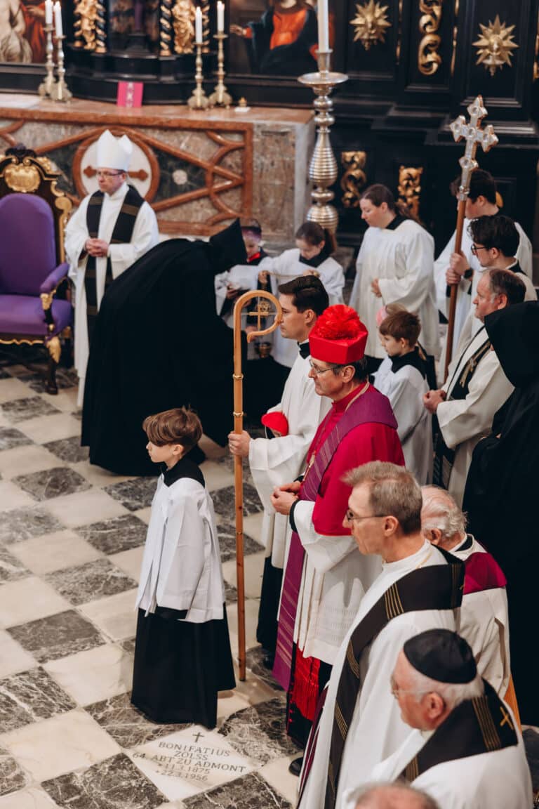 圣安魂曲和修道院长布鲁诺的葬礼