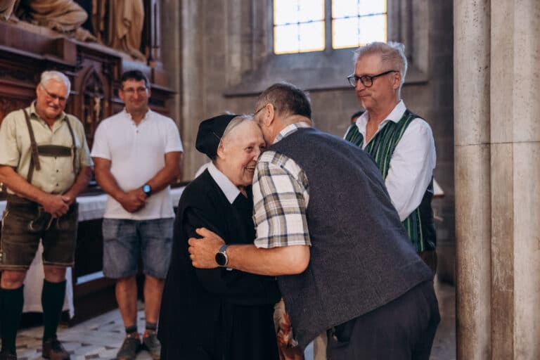Hemmasoontag and farewell to Sister Friedburg