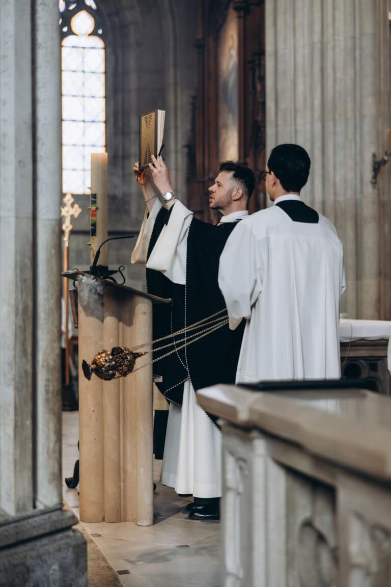 圣安魂曲和修道院长布鲁诺的葬礼