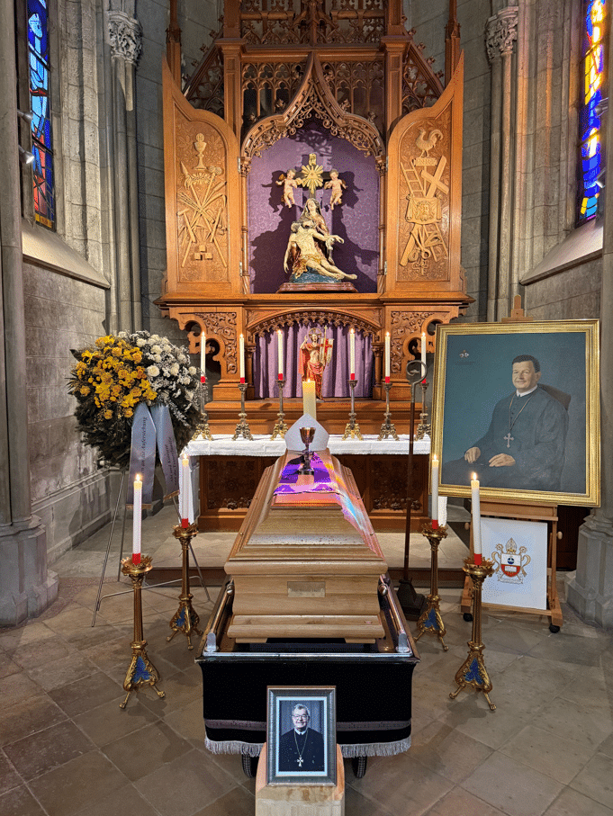 前住持布鲁诺-胡贝尔（Bruno Hubl）逝世+