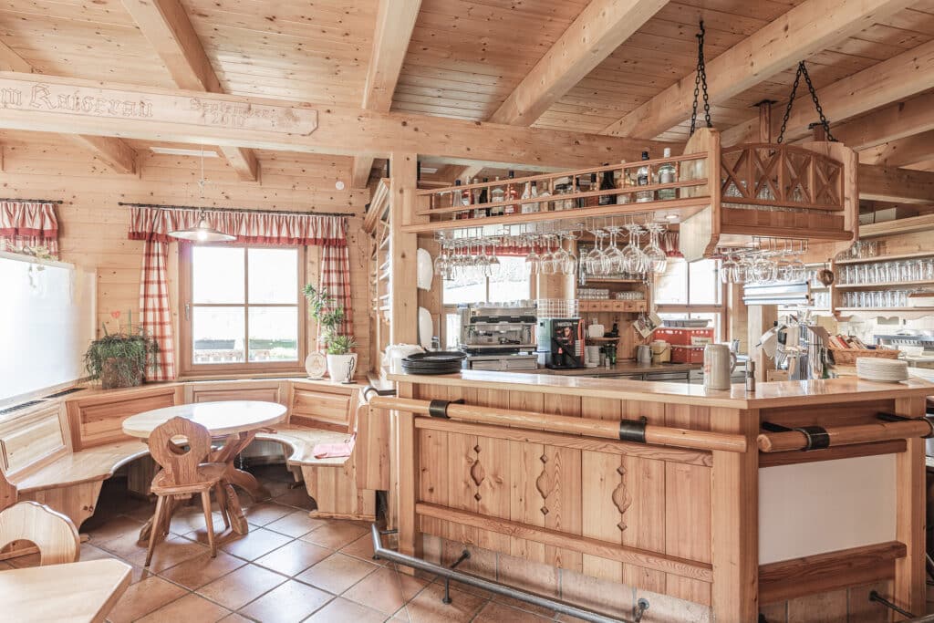 凯泽劳 ©Thomas Sattler 8 www