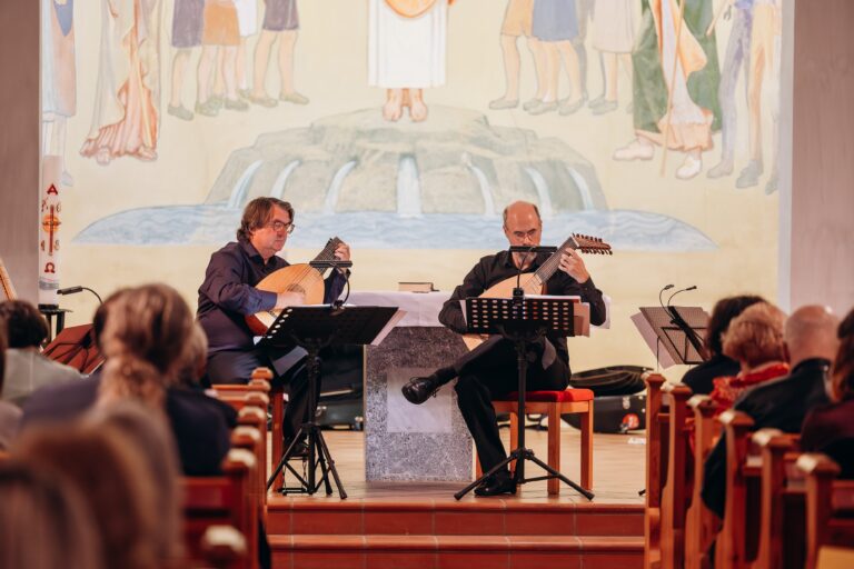 Lutnja Jesen (c) Christoph Draxl www min