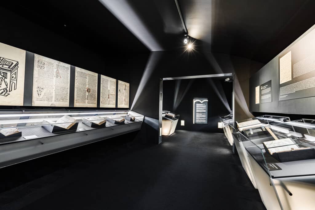 Stift Admont Sonderausstellung Handschriften (c) Thomas Sattler www
