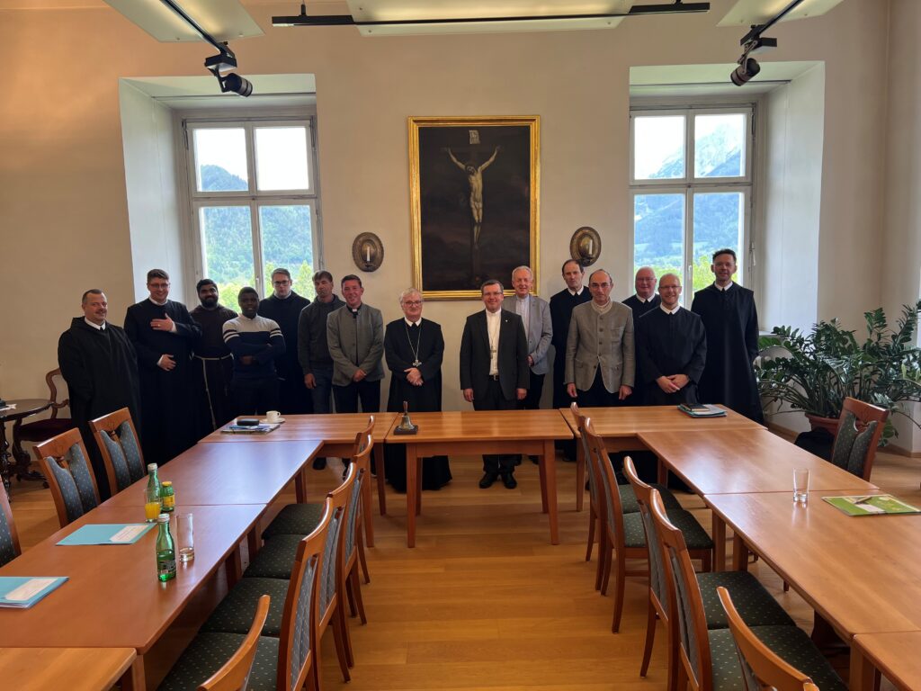 StiftAdmont Besuch Weihbischof(P Ulrich)
