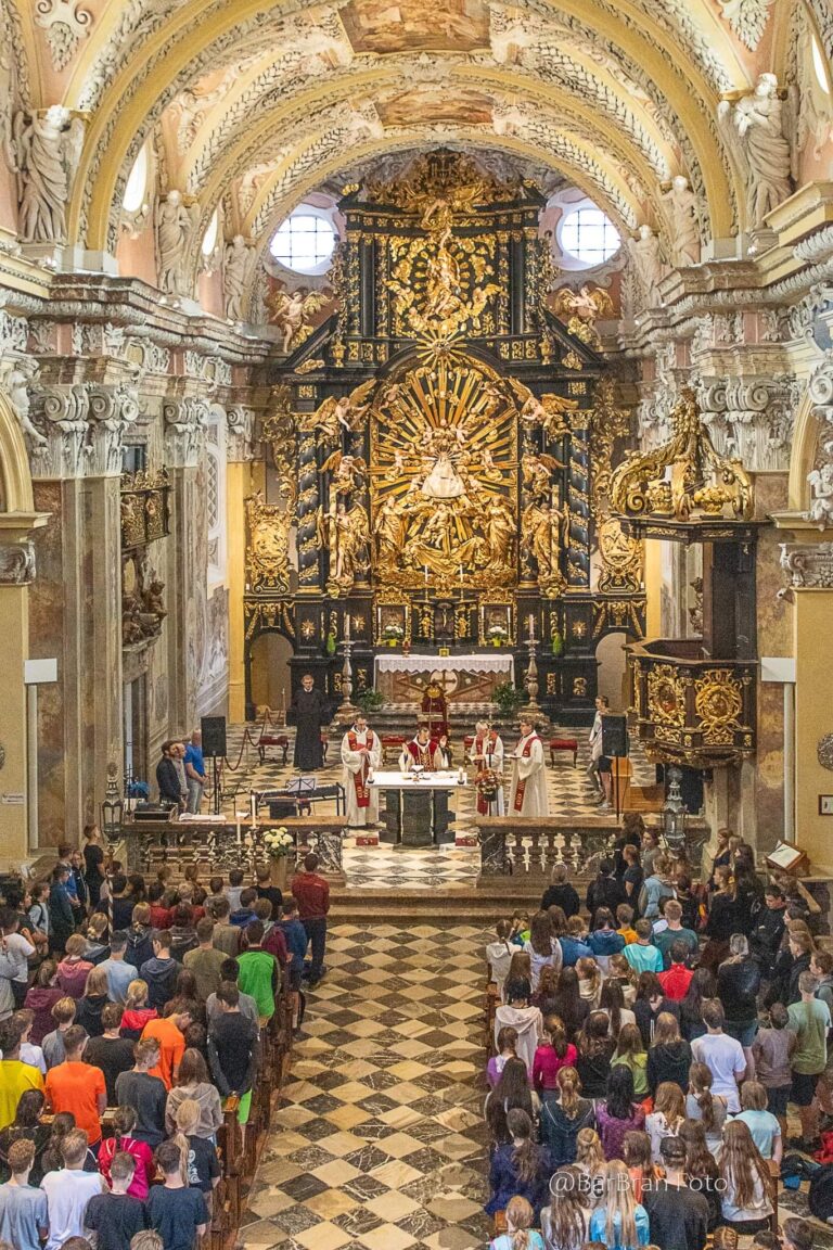 Pellegrinaggio di fine anno dello Stiftsgymnasium Admont
