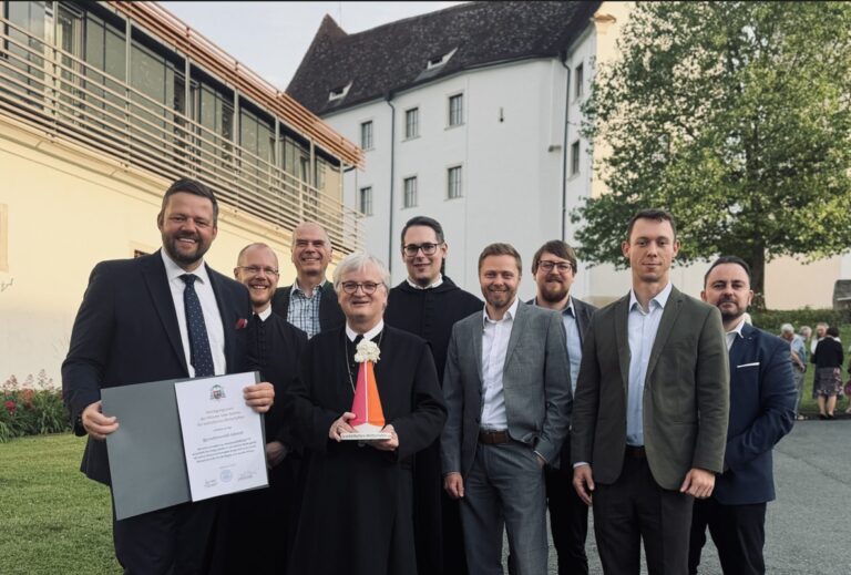 Assegnazione dello Schloss Seggau; intestazione della diocesi