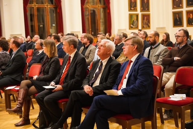 格哈德方丈奖环