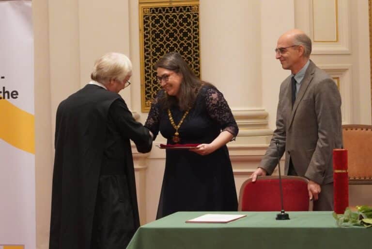 格哈德方丈奖环