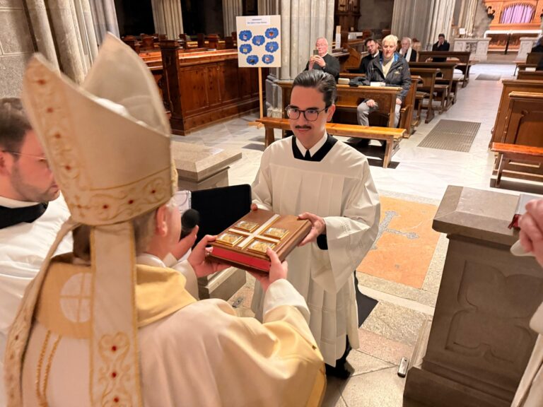 lektor Frater Benedikt